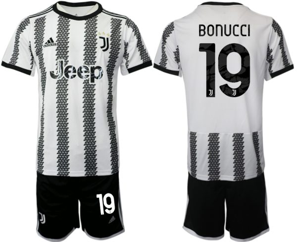 Fotbollsset Herr Juventus Hemmatröja 2022-23 Kortärmad + Korta byxor BONUCCI 19